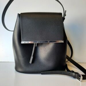 Dual Use Black Leather Backpack - Zara Basic (Excellent Condition / Used once)